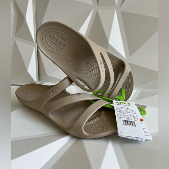 CROCS Shoes - CROCS Last hours❗️⏰
kadee Il sandal w Women’s Size 8 📦%